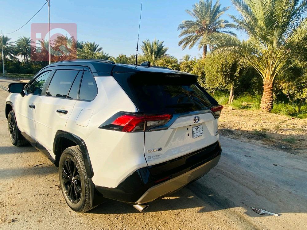 تويوتا راف 4
